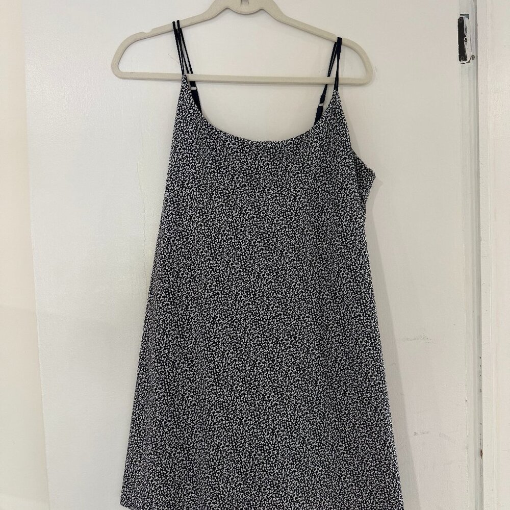 💙🤍 Abercrombie Traveler Navy Speckle Dress w/ Built-In Shorts (Size L) 💙🤍
